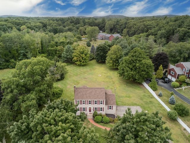 90 Lacy, North Andover, MA 01845