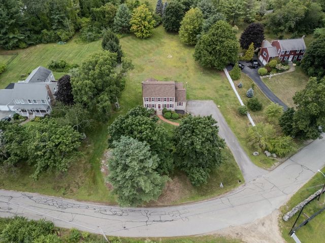 90 Lacy, North Andover, MA 01845