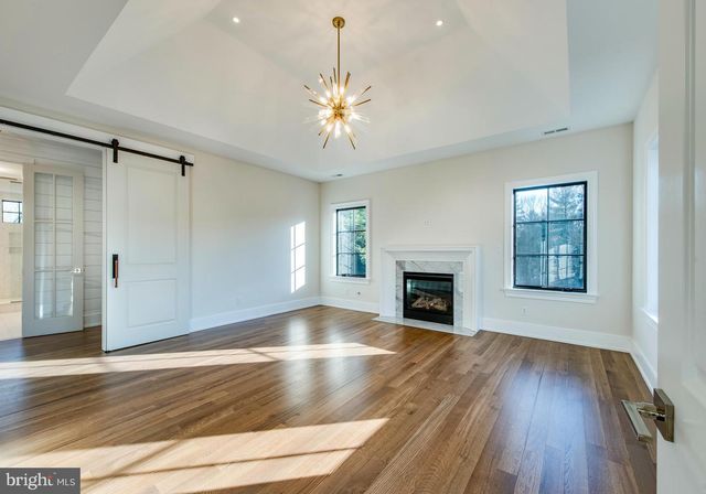 11 HARVEY LN, Malvern, PA 19355