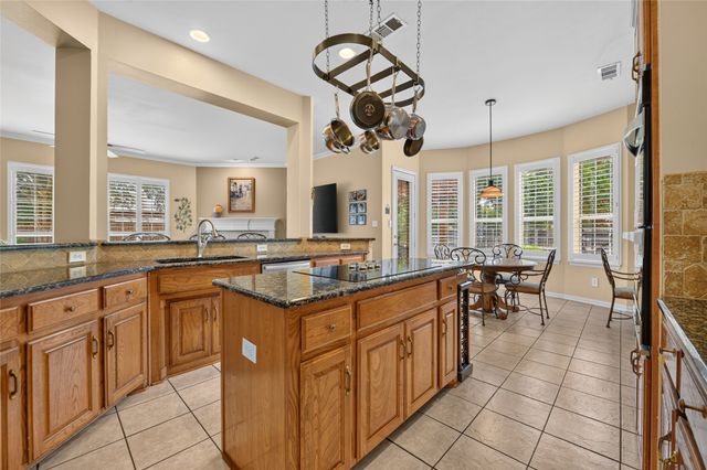 4816 Bellflower Way, Fort Worth, TX 76123