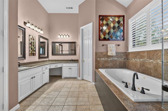 4816 Bellflower Way, Fort Worth, TX 76123