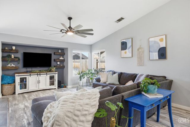 13202 Yampa River Street, Bakersfield, CA 93314