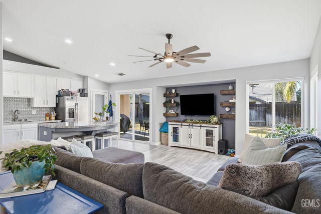 13202 Yampa River Street, Bakersfield, CA 93314