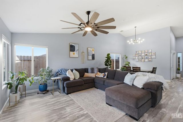13202 Yampa River Street, Bakersfield, CA 93314