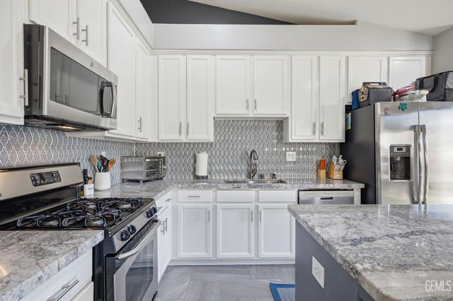 13202 Yampa River Street, Bakersfield, CA 93314