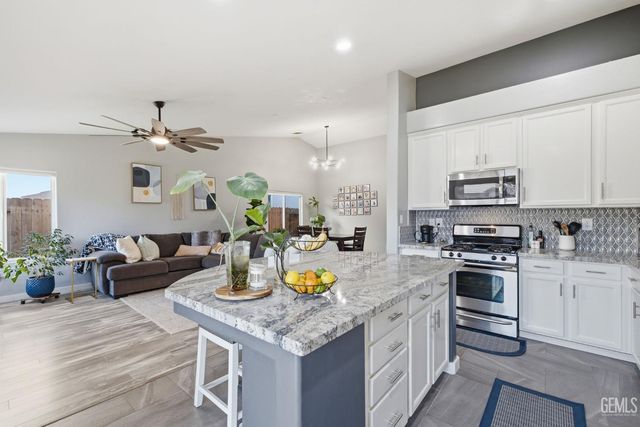 13202 Yampa River Street, Bakersfield, CA 93314