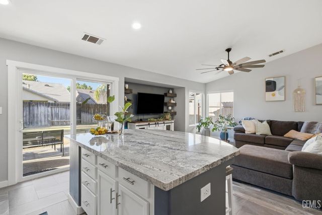 13202 Yampa River Street, Bakersfield, CA 93314