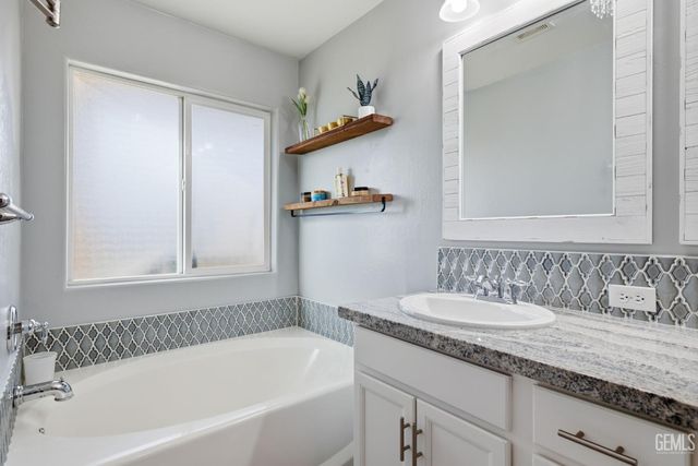 13202 Yampa River Street, Bakersfield, CA 93314