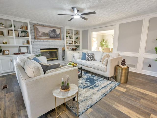 2581 Oak Village NE Place, Marietta, GA 30062