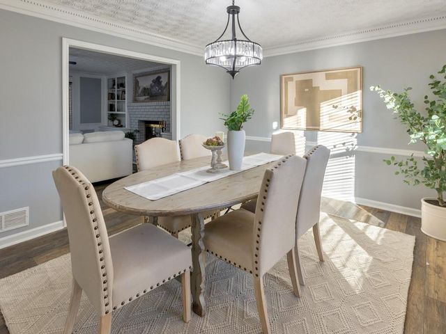 2581 Oak Village NE Place, Marietta, GA 30062