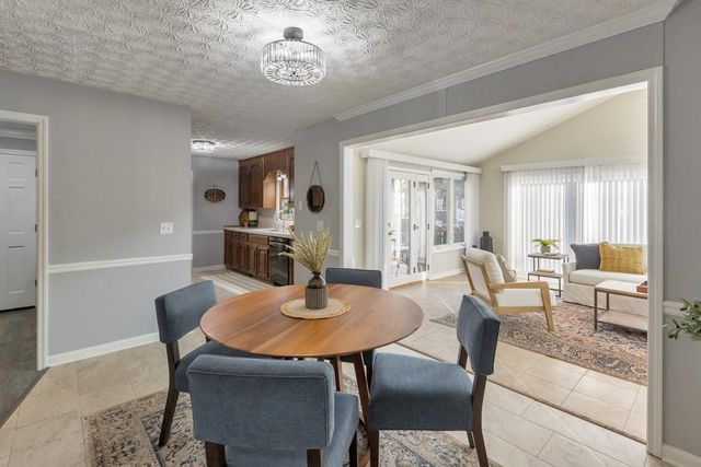 2581 Oak Village NE Place, Marietta, GA 30062