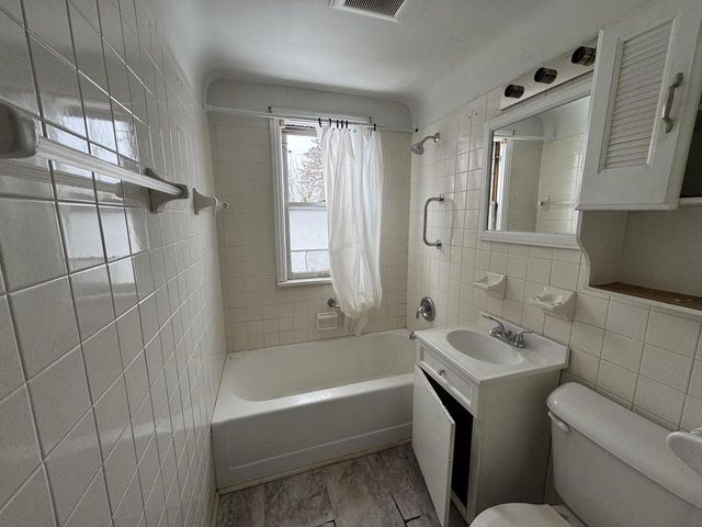 4623 W Villard AVENUE, Milwaukee, WI 53218