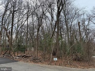 41 FAIRVIEW RD, Penn Valley, PA 19072