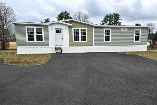 4 Gallo Way, Litchfield, NH 03052