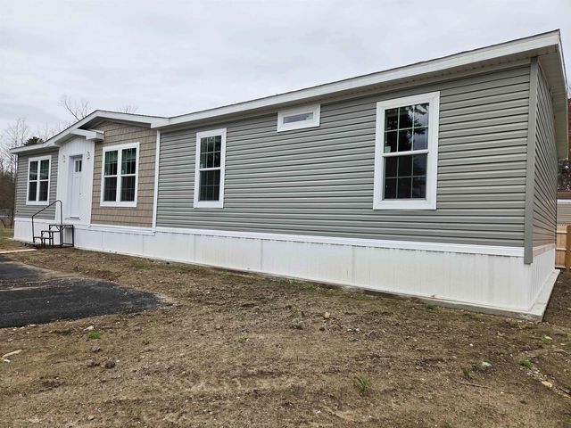 4 Gallo Way, Litchfield, NH 03052