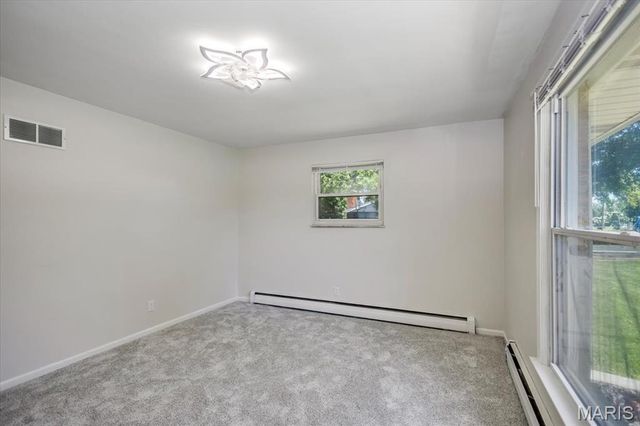 12565 Old Jamestown Road, Black Jack, MO 63033