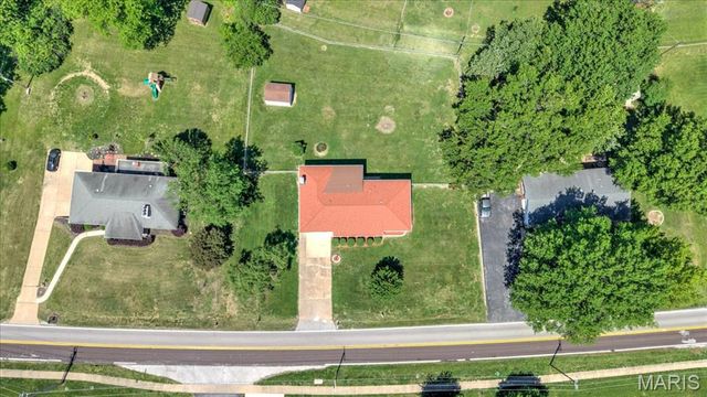 12565 Old Jamestown Road, Black Jack, MO 63033