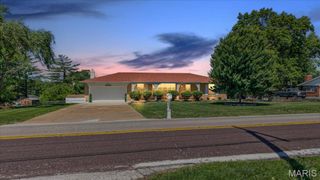12565 Old Jamestown Road, Black Jack, MO 63033