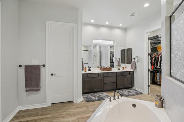 404 Ancient Oak WAY, San Marcos, TX 78666