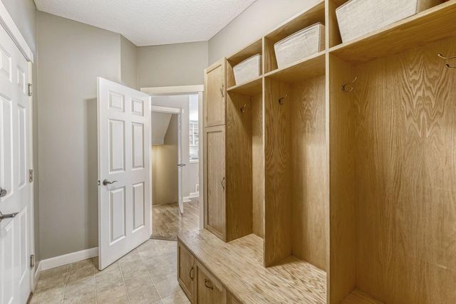 12088 Marquess Lane N, Lake Elmo, MN 55042