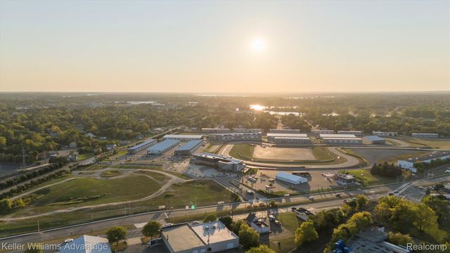 151 SOUTH Boulevard W, Pontiac, MI 48341