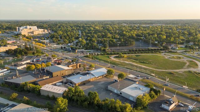 151 SOUTH Boulevard W, Pontiac, MI 48341