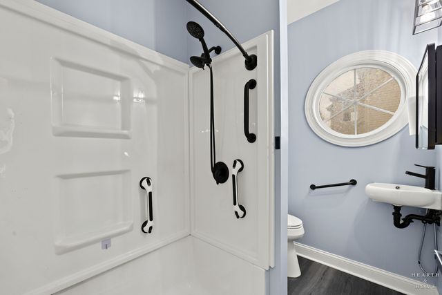 2184 Schrader Lane, North Aurora, IL 60542