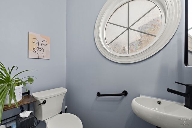 2184 Schrader Lane, North Aurora, IL 60542