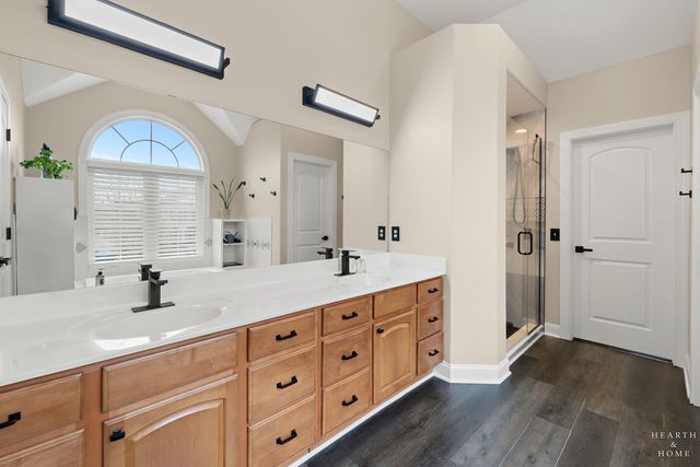 2184 Schrader Lane, North Aurora, IL 60542