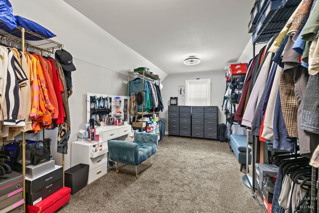 2184 Schrader Lane, North Aurora, IL 60542