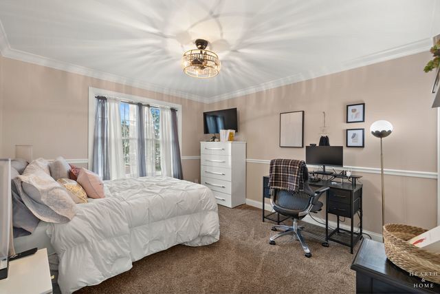 2184 Schrader Lane, North Aurora, IL 60542