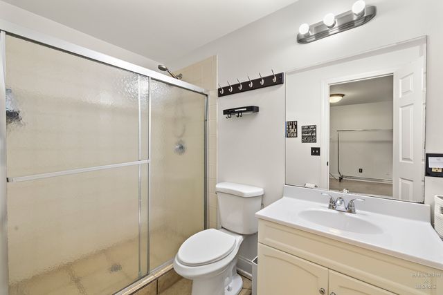 2184 Schrader Lane, North Aurora, IL 60542