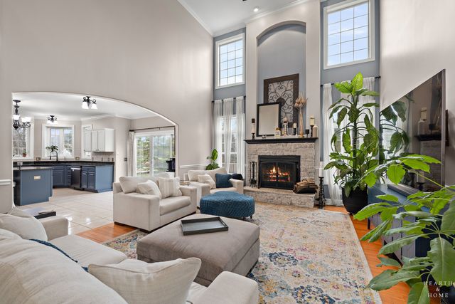 2184 Schrader Lane, North Aurora, IL 60542