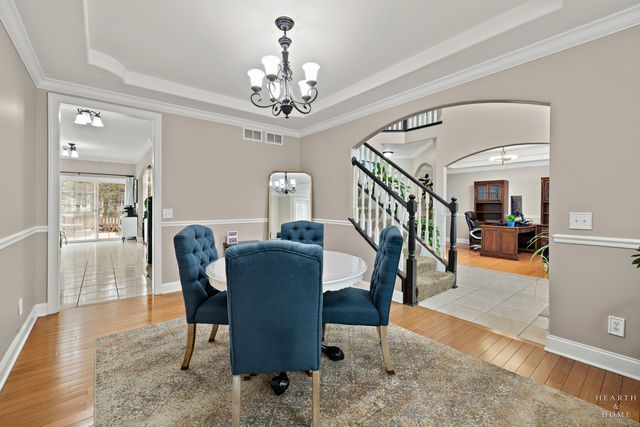 2184 Schrader Lane, North Aurora, IL 60542