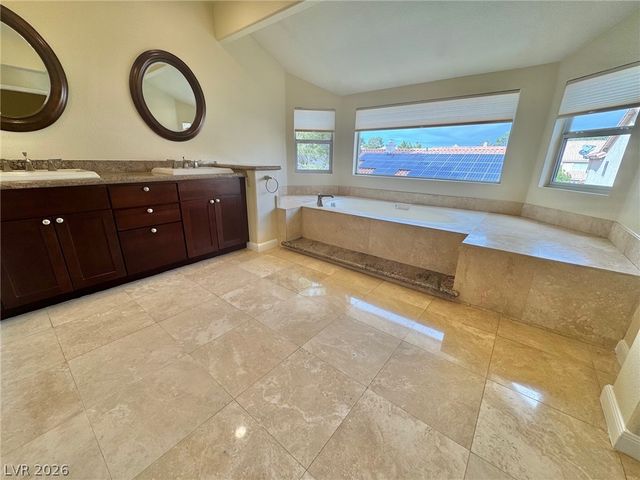 8240 Tivoli Cove Drive, Las Vegas, NV 89128