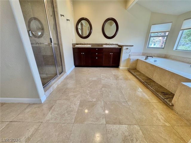8240 Tivoli Cove Drive, Las Vegas, NV 89128