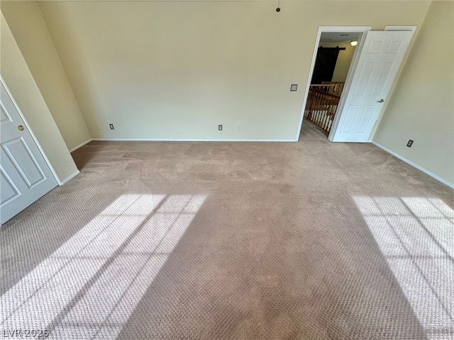 8240 Tivoli Cove Drive, Las Vegas, NV 89128