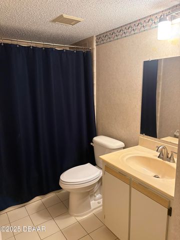 275 Indigo Dr Unit 105, Daytona Beach, FL 32114