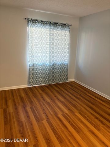 275 Indigo Dr Unit 105, Daytona Beach, FL 32114