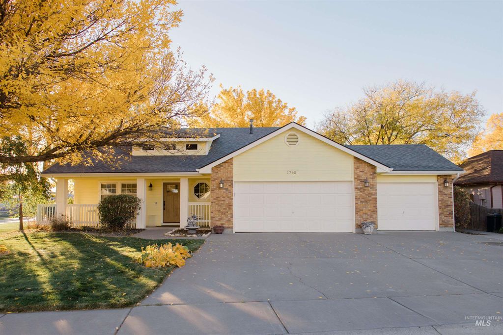 1765 Knight Ct, Mountain Home, ID 83647 photo 2