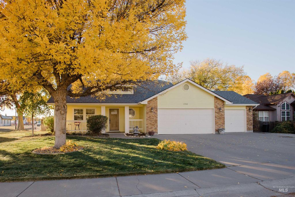 1765 Knight Ct, Mountain Home, ID 83647 photo 3