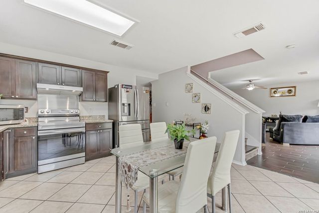 6723 Millrock, Live Oak, TX 78233