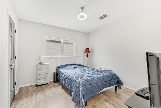 6723 Millrock, Live Oak, TX 78233