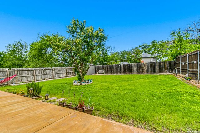 6723 Millrock, Live Oak, TX 78233