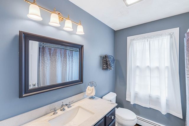 54 Old Merrill St, Amesbury, MA 01913