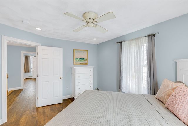 54 Old Merrill St, Amesbury, MA 01913