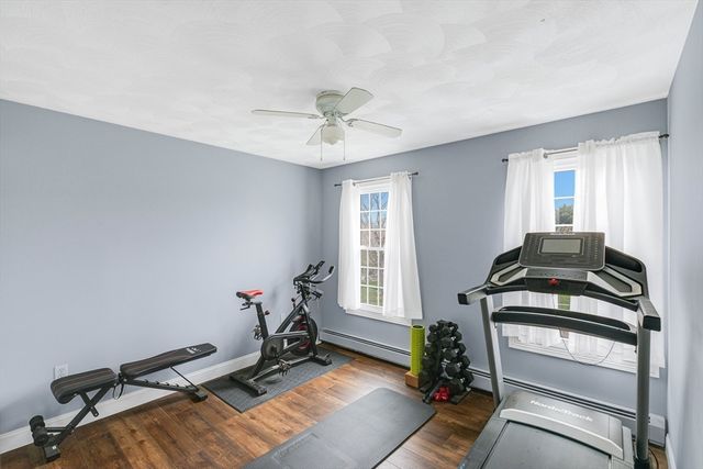 54 Old Merrill St, Amesbury, MA 01913