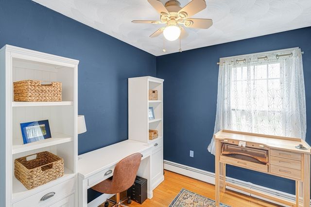 54 Old Merrill St, Amesbury, MA 01913