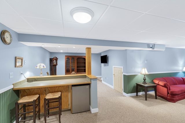 54 Old Merrill St, Amesbury, MA 01913