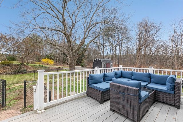 54 Old Merrill St, Amesbury, MA 01913